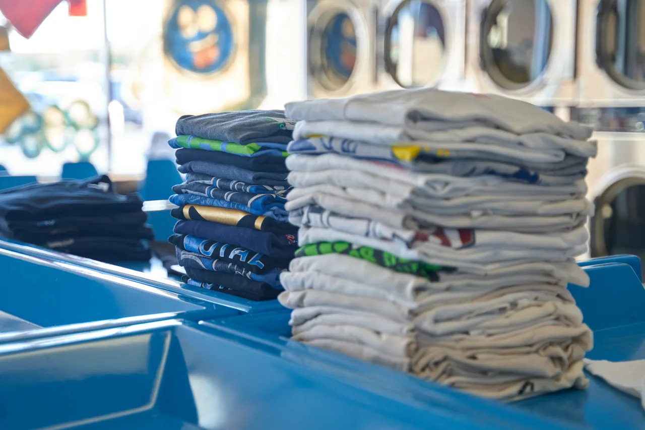 West Broad Street laundromat interior